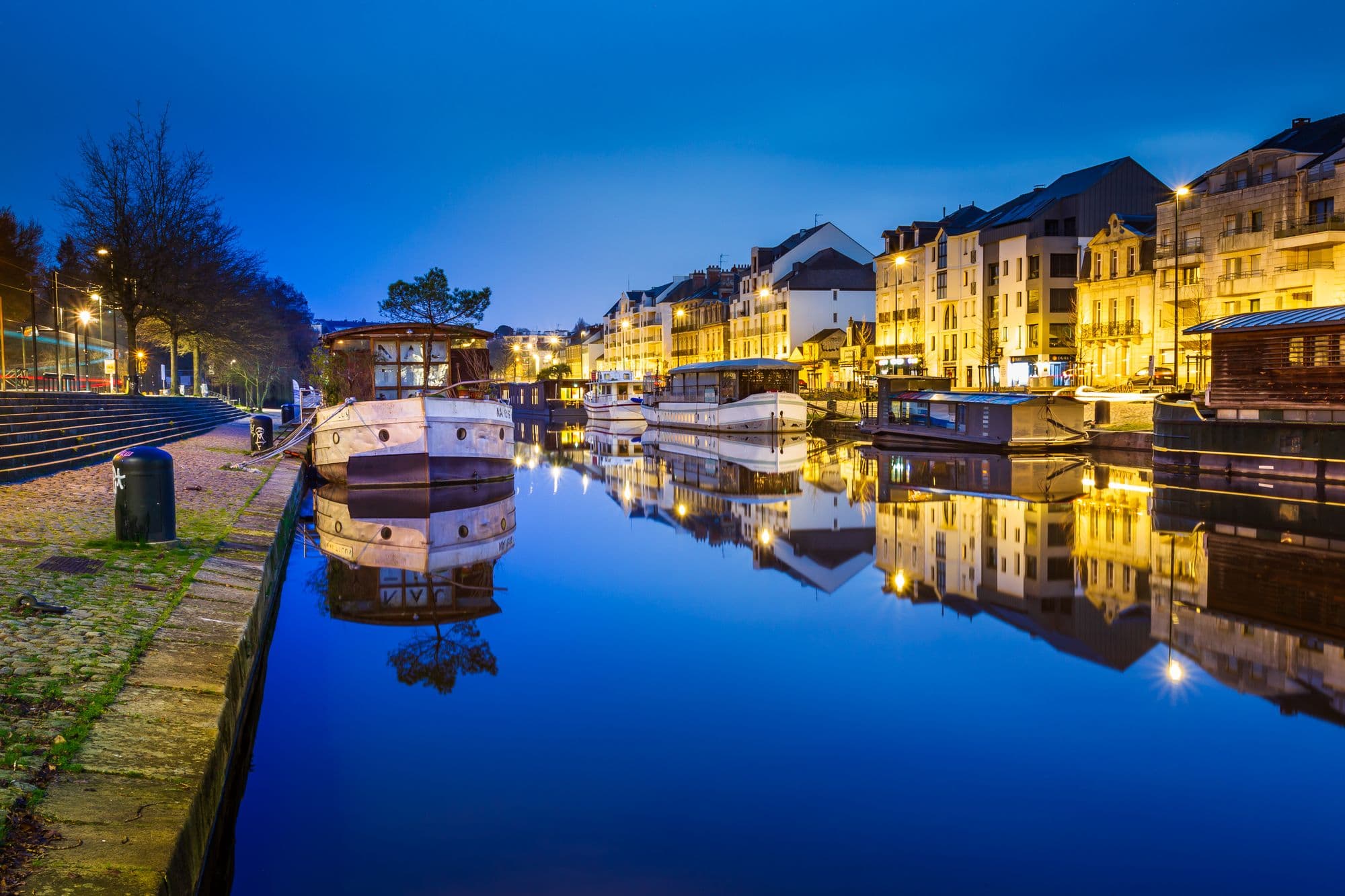 A Perfect Weekend in Nantes by Train: Creative Energy, River Light & Atlantic Flavours