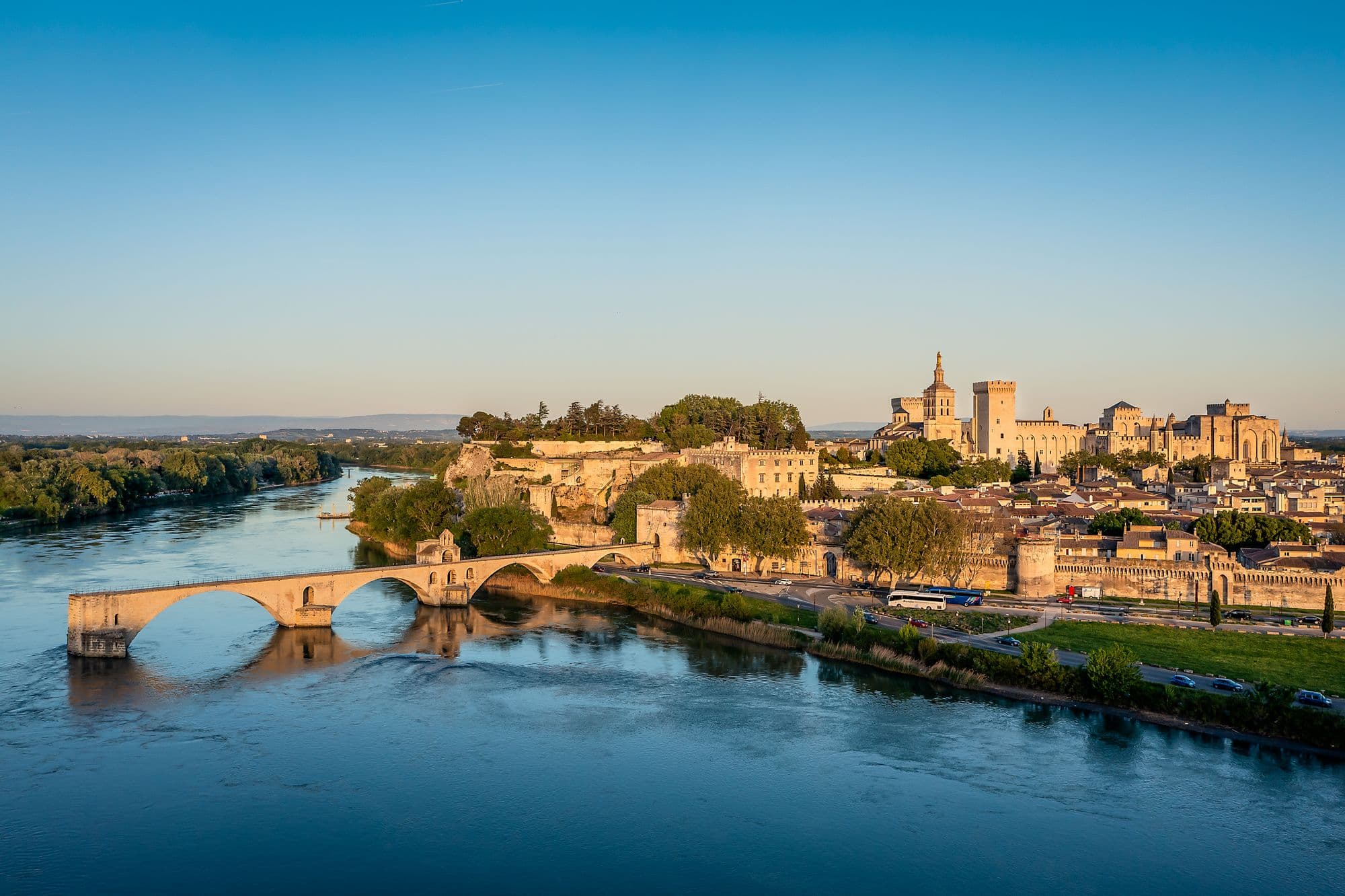 A Perfect Weekend in Avignon by Train: History, Wine & Provençal Charm