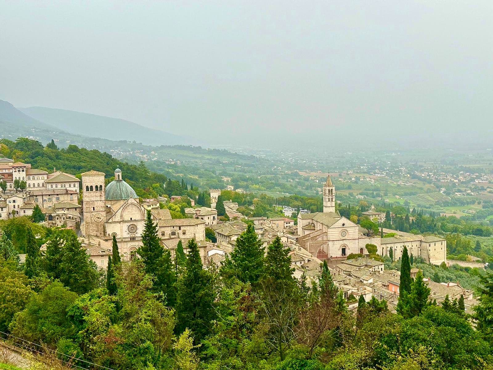Umbria by Train: Perugia, Assisi & Spoleto in One Trip